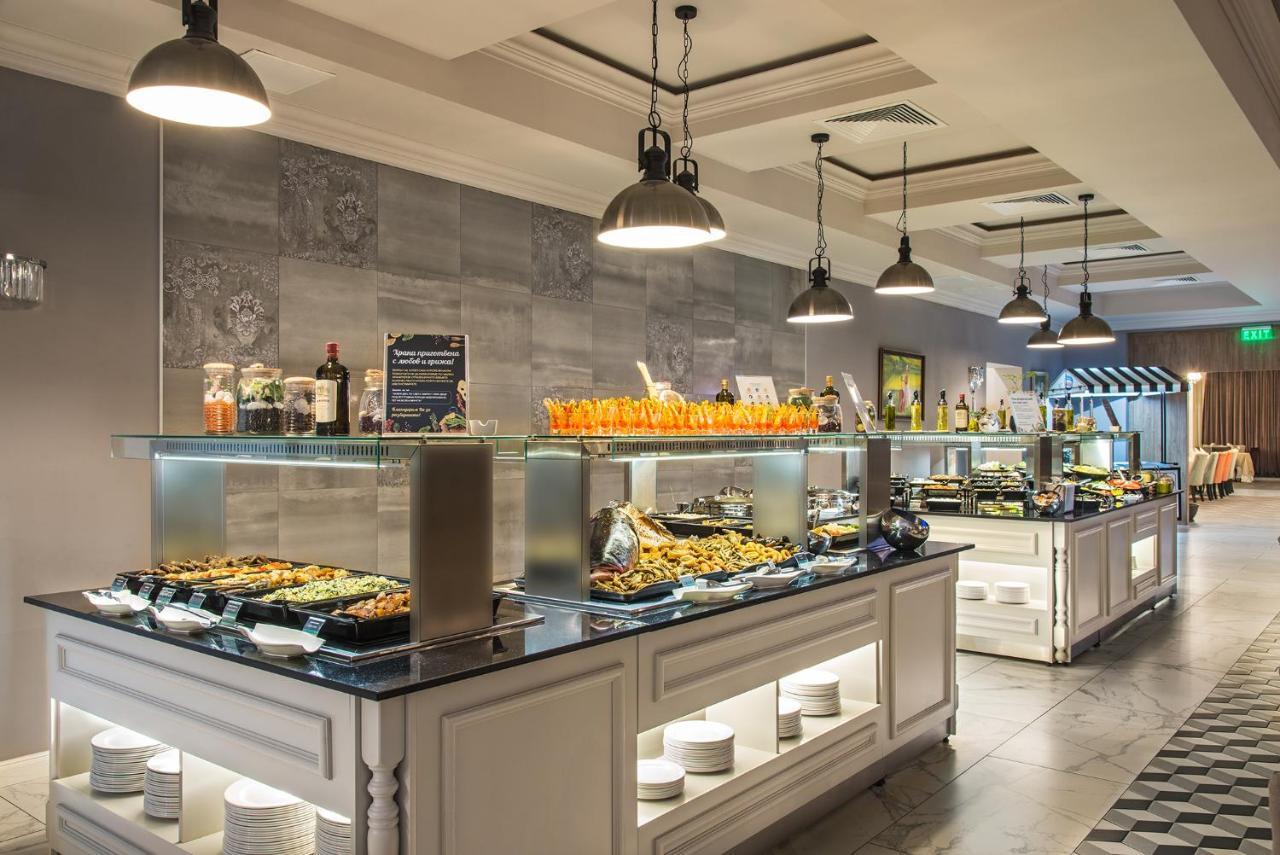 Casa Di Fiore Spa And Medical Hotel, Mineral Pools & Private Beach Kranevo Εξωτερικό φωτογραφία Buffet at a hotel