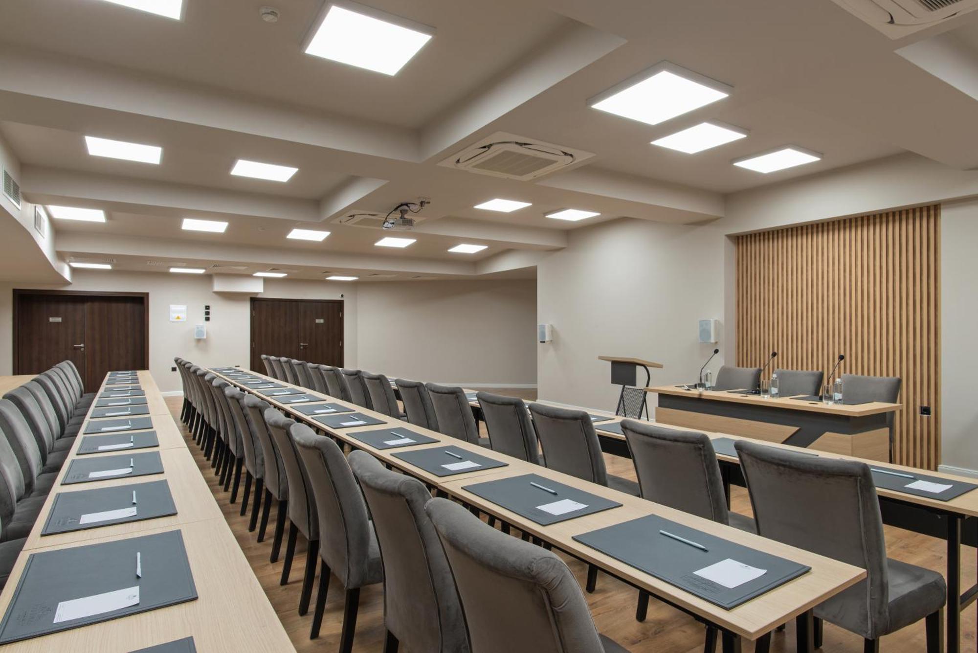 Casa Di Fiore Spa And Medical Hotel, Mineral Pools & Private Beach Kranevo Εξωτερικό φωτογραφία The meeting room of the European Economic and Social Committee